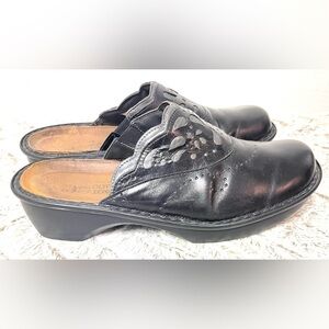 Naot Havana Black Leather Slide Mules Clogs Women’s Size 10